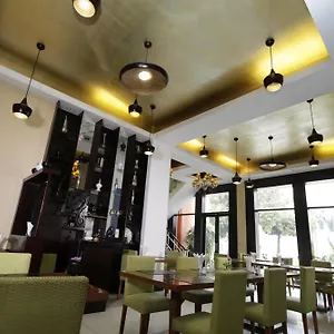 Hotel East, Rangoon